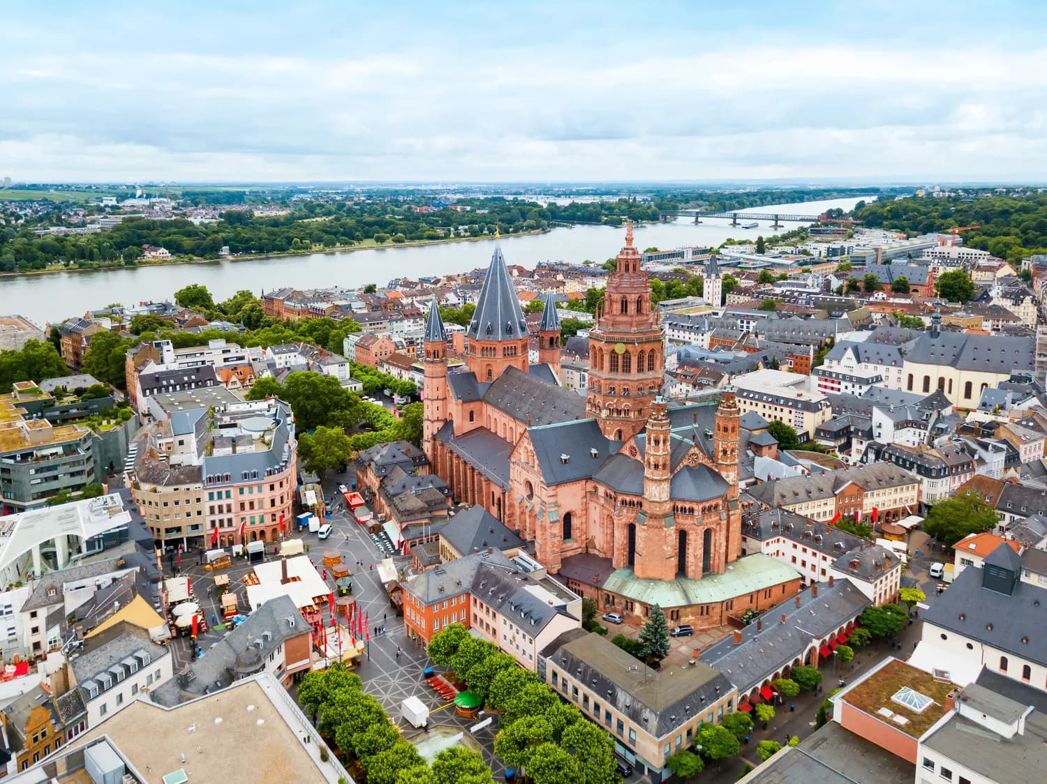 Der Mainzer Dom in der Innenstadt von Mainz